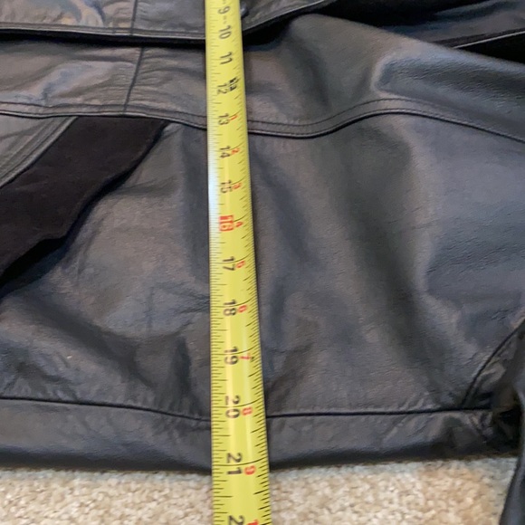 Vintage Black leather long coat - Picture 10 of 12